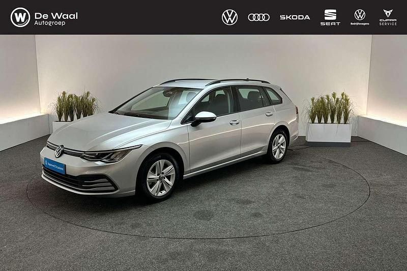 Grijs Gebruikt 2023 VW Golf VIII Life Stationwagen | € 22.895 (Super prijs) - Afbeelding 1/3
