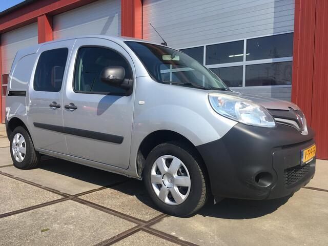 Zilver Gebruikt 2014 Renault Kangoo MPV | € 6.500 - Afbeelding 1/4