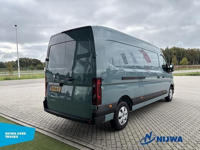 Occasion Renault Master 131 PK (96 kW) 2024 Groen
