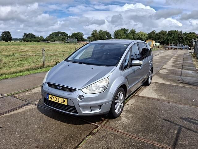 Grijs Gebruikt 2007 Ford S-MAX S MPV | € 2.500 (Eerlijke prijs) - Afbeelding 1/4