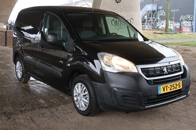 Occasion Peugeot Partner 75 PK (55 kW) 2016 Zwart MPV