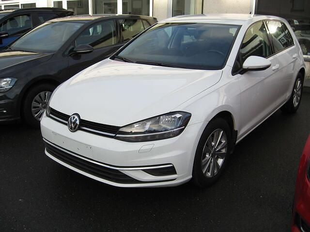 Wit Occasion 2017 VW Golf Comfortline Sedan | € 16.950 (Eerlijke prijs) - Afbeelding 1/1