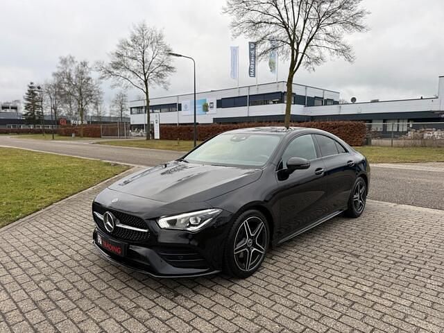 Occasion Mercedes CLA180 AMG 136 PK (100 kW) 2021 Zwart Sedan