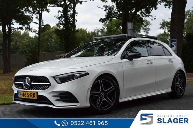 Wit Gebruikt 2020 Mercedes A180 Business Hatchback | € 25.900 (Eerlijke prijs) - Afbeelding 1/4