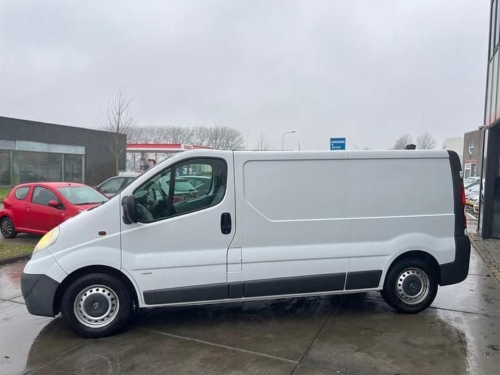 Occasion Opel Vivaro 146 PK (107 kW) 2007 Wit (metallic) MPV