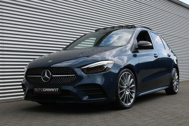 Blauw Gebruikt 2019 Mercedes B200 AMG MPV | € 28.950 (Eerlijke prijs) - Afbeelding 1/4