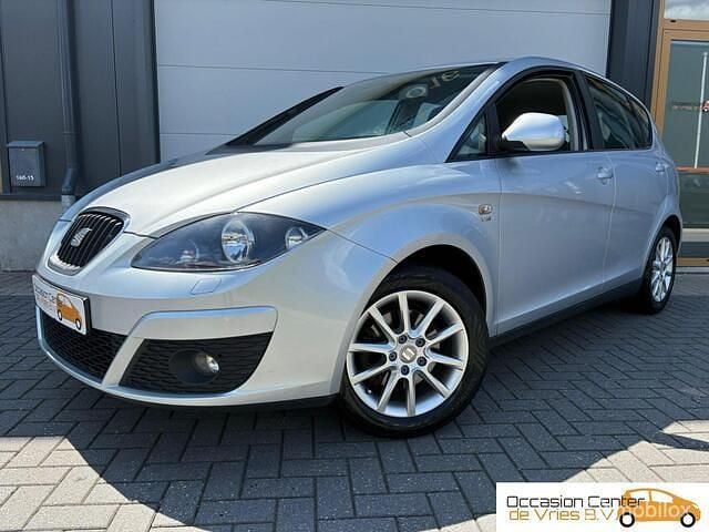 Zilver Gebruikt 2010 Seat Altea MPV | € 5.999 (Iets duurder) - Afbeelding 1/4