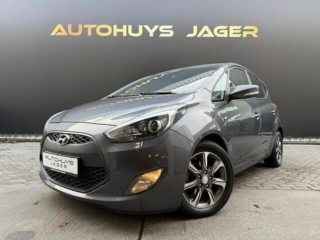 Grijs Occasion 2019 Hyundai i20 Premium MPV | € 15.950 (Eerlijke prijs) - Afbeelding 1/4