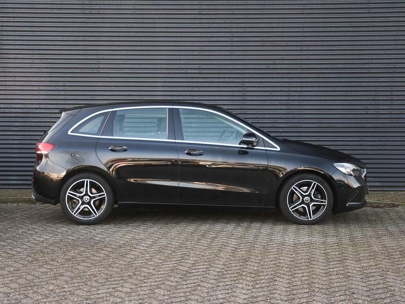 Occasion Mercedes B220 Premium 191 PK (140 kW) 2019 Zwart MPV