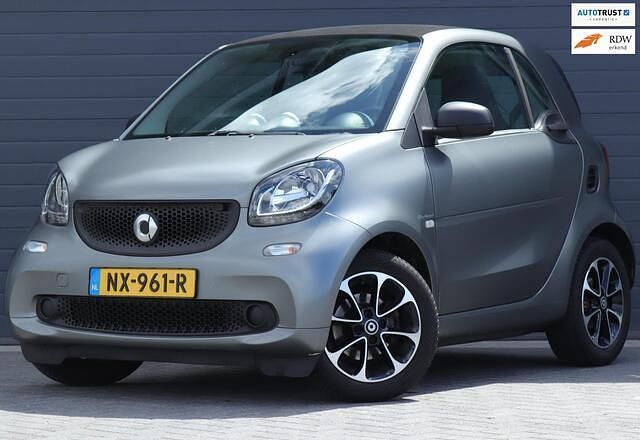 Wit Gebruikt 2017 Smart ForTwo Coupé Pure Hatchback | € 8.950 (Iets duurder) - Afbeelding 1/4