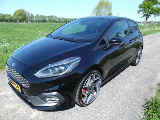 Zwart Gebruikt 2019 Ford Fiesta ST Hatchback | € 17.995 (Super prijs) - Afbeelding 1/4