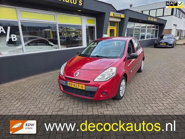 Occasion Renault Clio II 75 PK (55 kW) 2010 Rood Hatchback
