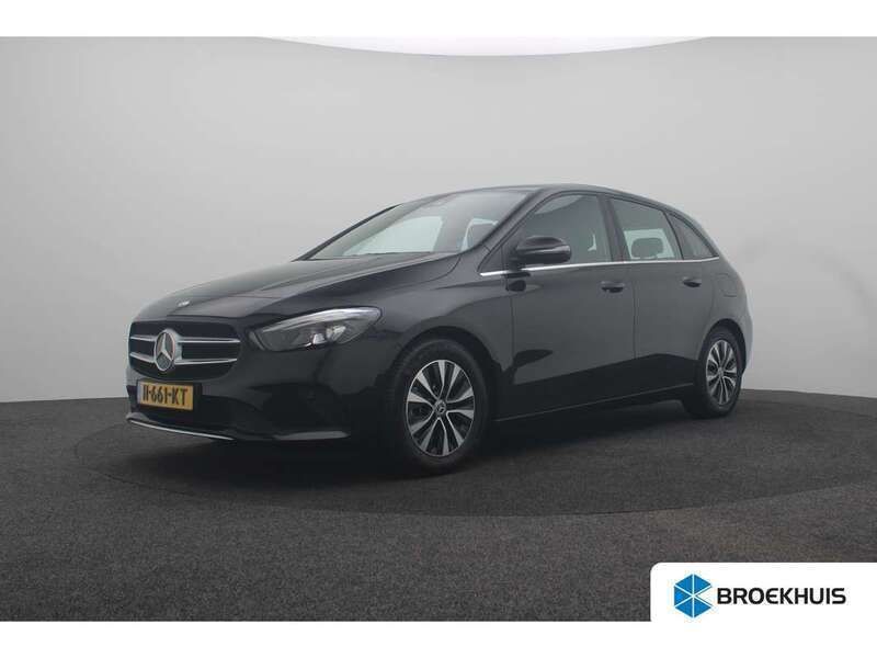 Zwart Gebruikt 2020 Mercedes B180 Business MPV | € 23.900 (Goede deal) - Afbeelding 1/4