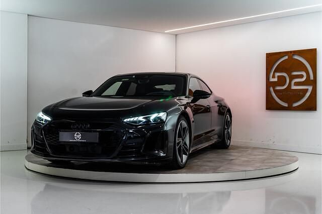 Zwart Gebruikt 2022 Audi RS e-tron GT Comfort Sedan | € 74.980 (Eerlijke prijs) - Afbeelding 1/4