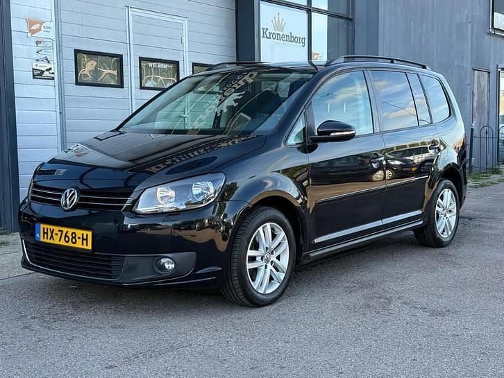 Occasion VW Touran Highline 140 PK (102 kW) 2012 Zwart, metallic lak MPV