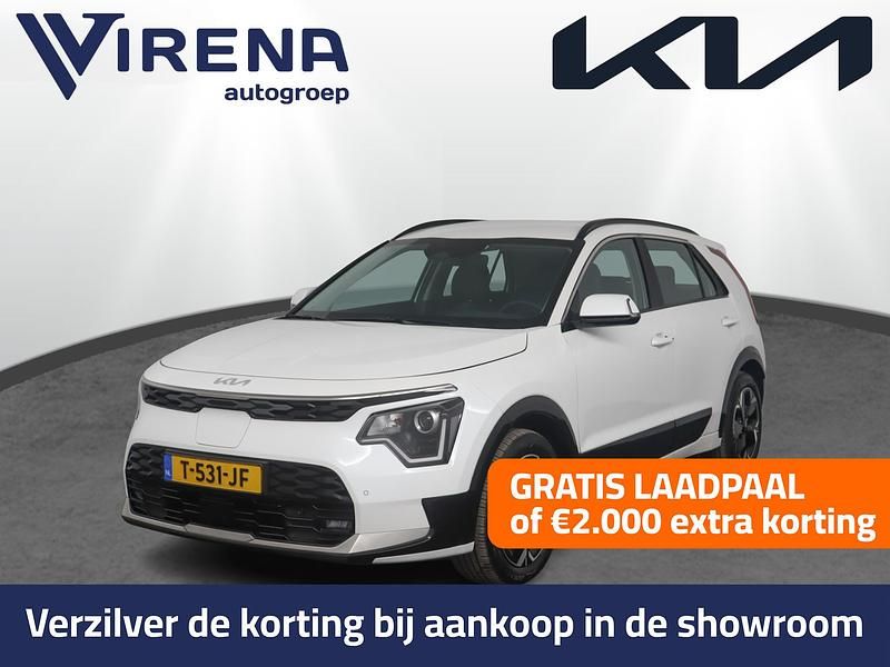 Wit Gebruikt 2023 Kia e-Niro SUV | € 33.950 (Eerlijke prijs) - Afbeelding 1/3