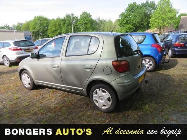 Occasion Toyota Yaris 86 PK (63 kW) 2004 Groen Hatchback