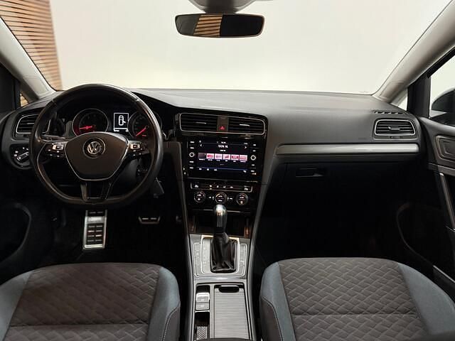 Occasion VW Golf VII IQ Drive 150 PK (110 kW) 2020 Grijs Hatchback