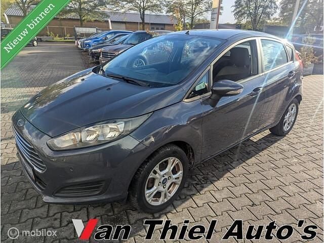Grijs Gebruikt 2014 Ford Fiesta Style Hatchback | € 6.250 (Eerlijke prijs) - Afbeelding 1/4