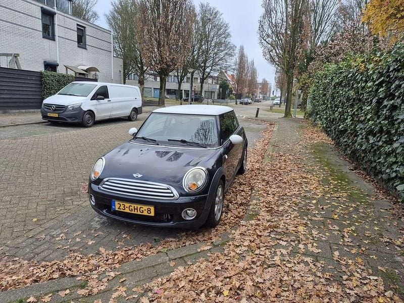 Zwart Gebruikt 2008 Mini Cooper Chili Hatchback | € 2.250 (Eerlijke prijs) - Afbeelding 1/4