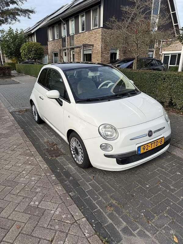 Wit Gebruikt 2012 Fiat 500 Lounge Hatchback | € 4.250 (Goede deal) - Afbeelding 1/4