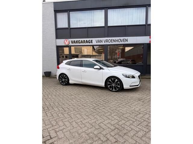 Occasion Volvo V40 Business Edition 190 PK (139 kW) 2014 Wit (metallic) Hatchback