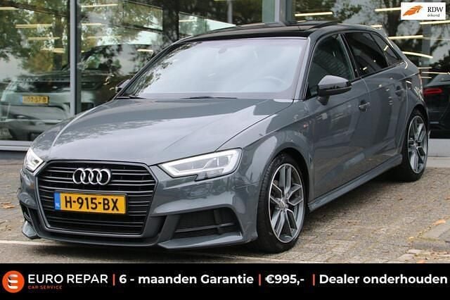 Grijs Gebruikt 2020 Audi A3 Sportback S-Line Hatchback | € 17.295 (Super prijs) - Afbeelding 1/4