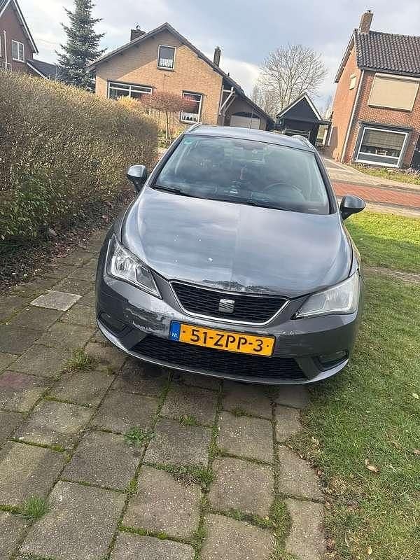 Grijs Occasion 2013 Seat Ibiza ST Stationwagen | € 3.000 (Super prijs) - Afbeelding 1/4