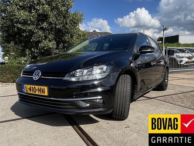Zwart Gebruikt 2019 VW Golf VII Trendline Hatchback | € 15.000 (Goede deal) - Afbeelding 1/4