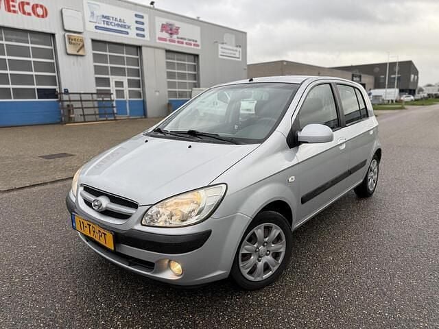 Grijs Gebruikt 2007 Hyundai Getz Hatchback | € 1.999 (Eerlijke prijs) - Afbeelding 1/4