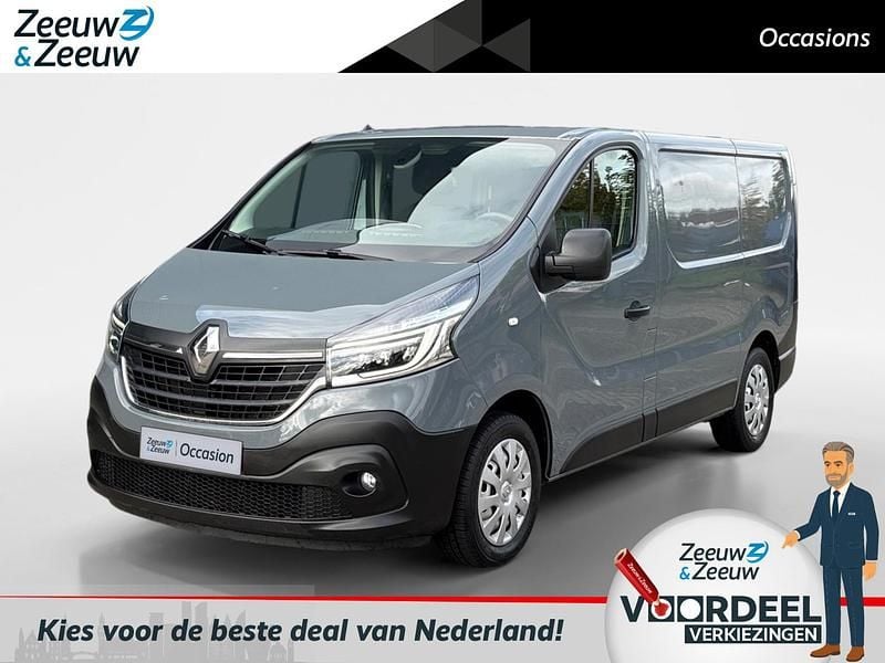 Gris urban (donker grijs) Gebruikt 2021 Renault Trafic Komfort Van | € 19.435 (Goede deal) - Afbeelding 1/4