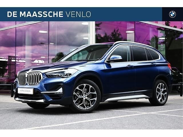 Blauw Gebruikt 2020 BMW X1 Executive SUV | € 29.950 (Iets duurder) - Afbeelding 1/4