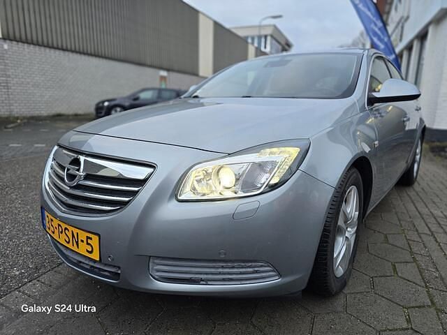 Occasion Opel Insignia Edition 180 PK (132 kW) 2011 Grijs Hatchback