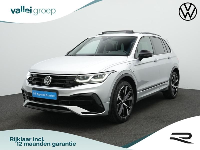 Zilver Occasion 2025 VW Tiguan R-line SUV | € 35.900 (Eerlijke prijs) - Afbeelding 1/4