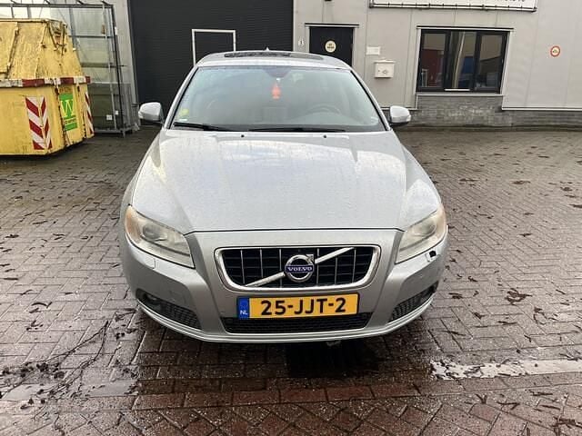 Occasion Volvo V70 Summum 145 PK (106 kW) 2009 Grijs Stationwagen