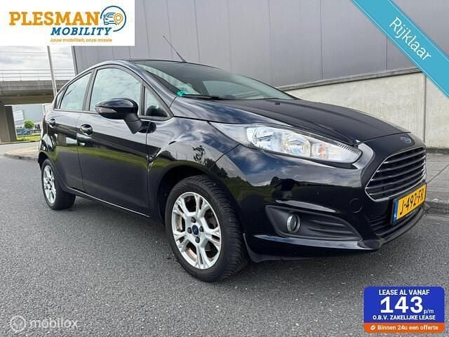 Zwart Gebruikt 2016 Ford Fiesta Titanium Hatchback | € 7.900 (Eerlijke prijs) - Afbeelding 1/4