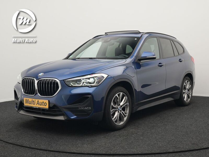 Blauw Gebruikt 2021 BMW X1 Executive SUV | € 25.440 (Eerlijke prijs) - Afbeelding 1/4