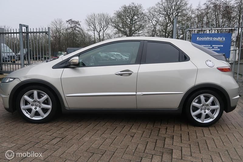 Occasion Honda Civic Executive 140 PK (102 kW) 2007 Beige Hatchback