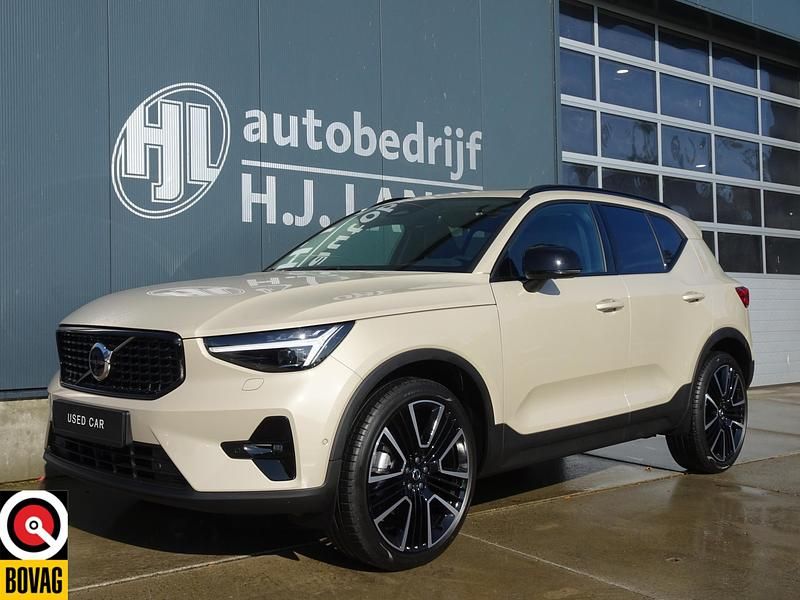 Creme Gebruikt 2025 Volvo XC40 Ultra SUV | € 52.950 (Duur) - Afbeelding 1/4