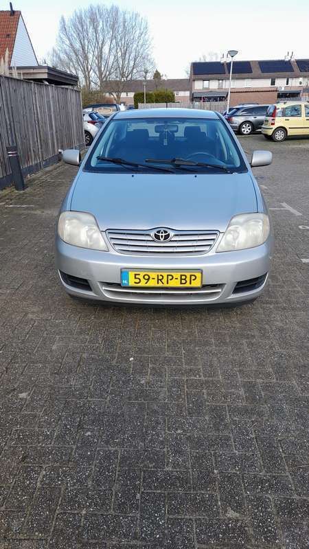Grijs Gebruikt 2005 Toyota Corolla Terra Sedan | € 4.000 (Eerlijke prijs) - Afbeelding 1/4