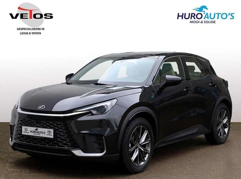 Zwart, metallic lak Gebruikt 2024 Lexus LBX SUV | € 36.900 (Super prijs) - Afbeelding 1/4