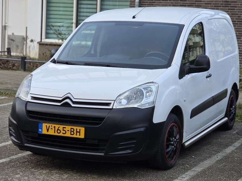 Wit Gebruikt 2016 Citroën Berlingo MPV | € 7.300 (Iets duurder) - Afbeelding 1/4