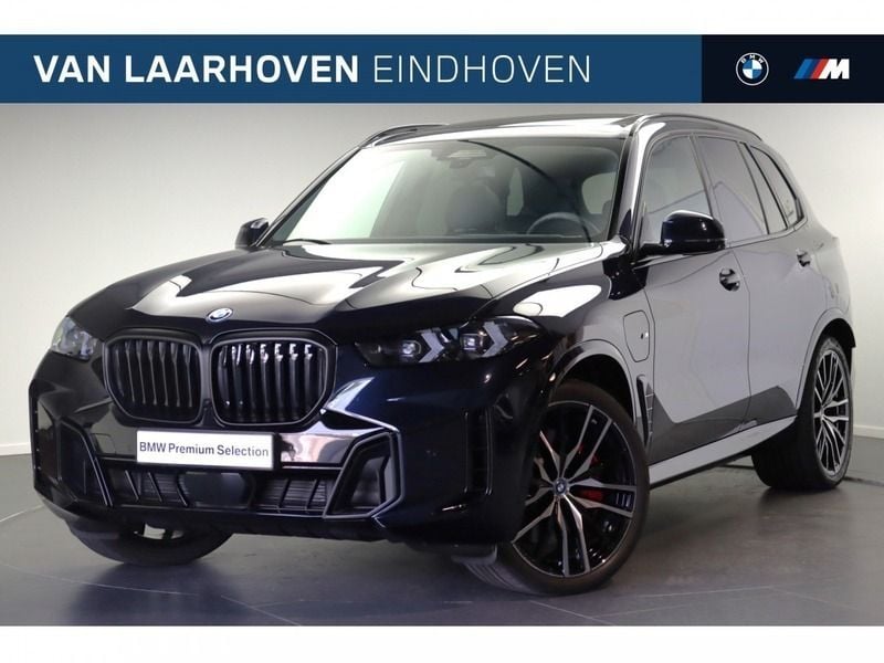 M carbonschwarz (donker zwart metallic) Gebruikt 2025 BMW X5 Comfort Edition SUV | € 112.950 (Duur) - Afbeelding 1/4