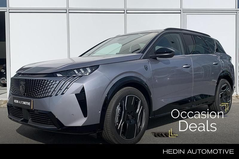 Grijs Occasion 2025 Peugeot e-5008 Dual Motor SUV | € 49.995 (Goede deal) - Afbeelding 1/4
