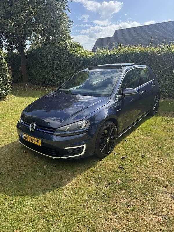 Occasion VW Golf VII GTE 150 PK (110 kW) 2015 Blauw Stationwagen