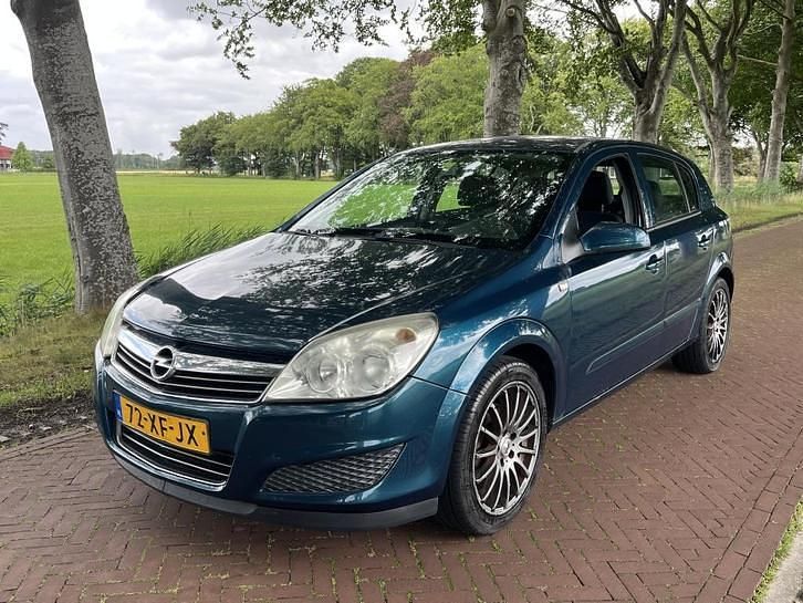 Occasion Opel Astra Business 116 PK (85 kW) 2007 Groen Hatchback