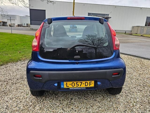 Occasion Peugeot 107 68 PK (50 kW) 2005 Blauw Hatchback