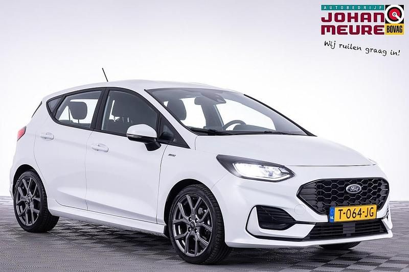 Wit Occasion 2023 Ford Fiesta ST-Line Hatchback | € 16.990 (Goede deal) - Afbeelding 1/4