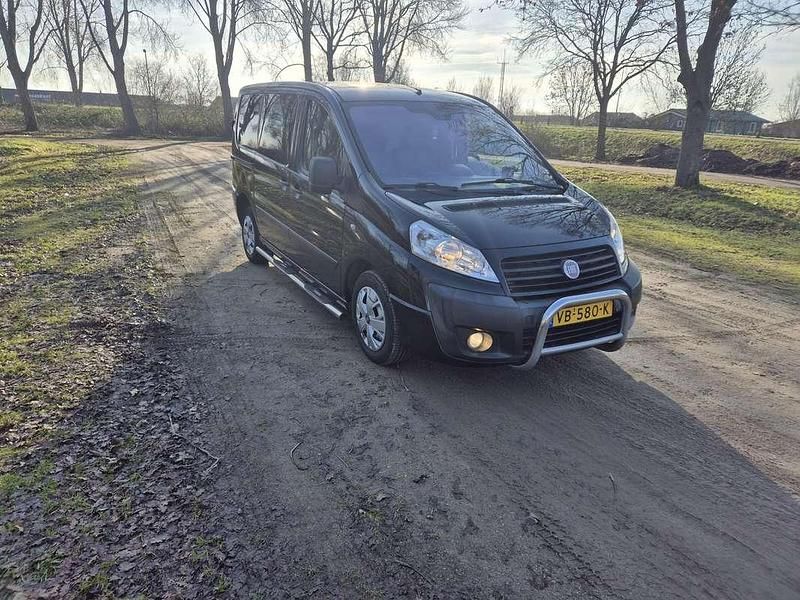 Zwart Occasion 2013 Fiat Scudo Van | € 3.900 (Goede deal) - Afbeelding 1/4