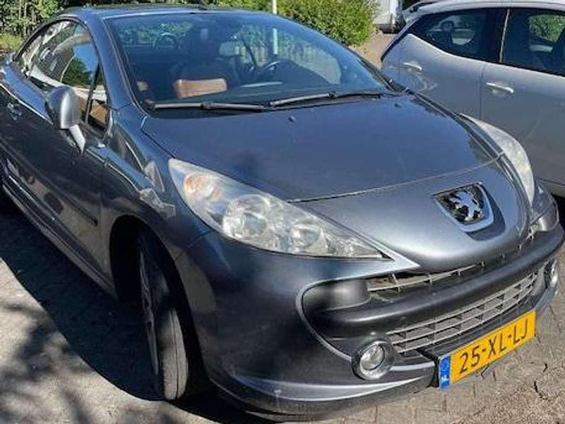 Grijs Gebruikt 2007 Peugeot 207 Cabriolet | € 3.000 (Eerlijke prijs) - Afbeelding 1/4